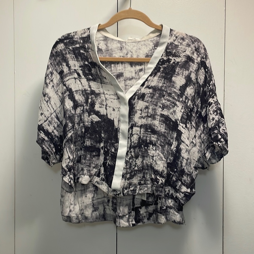 Helmut Lang button high to low crop- size M